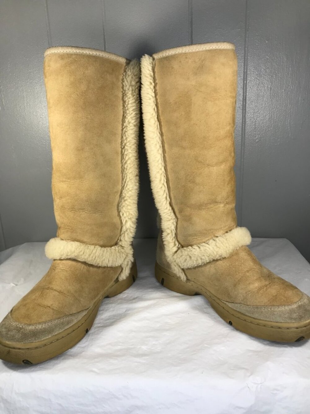 UGG Sunburst Tall Chestnut Shearling Sheepskin Suede wmn 7 Winter Boots